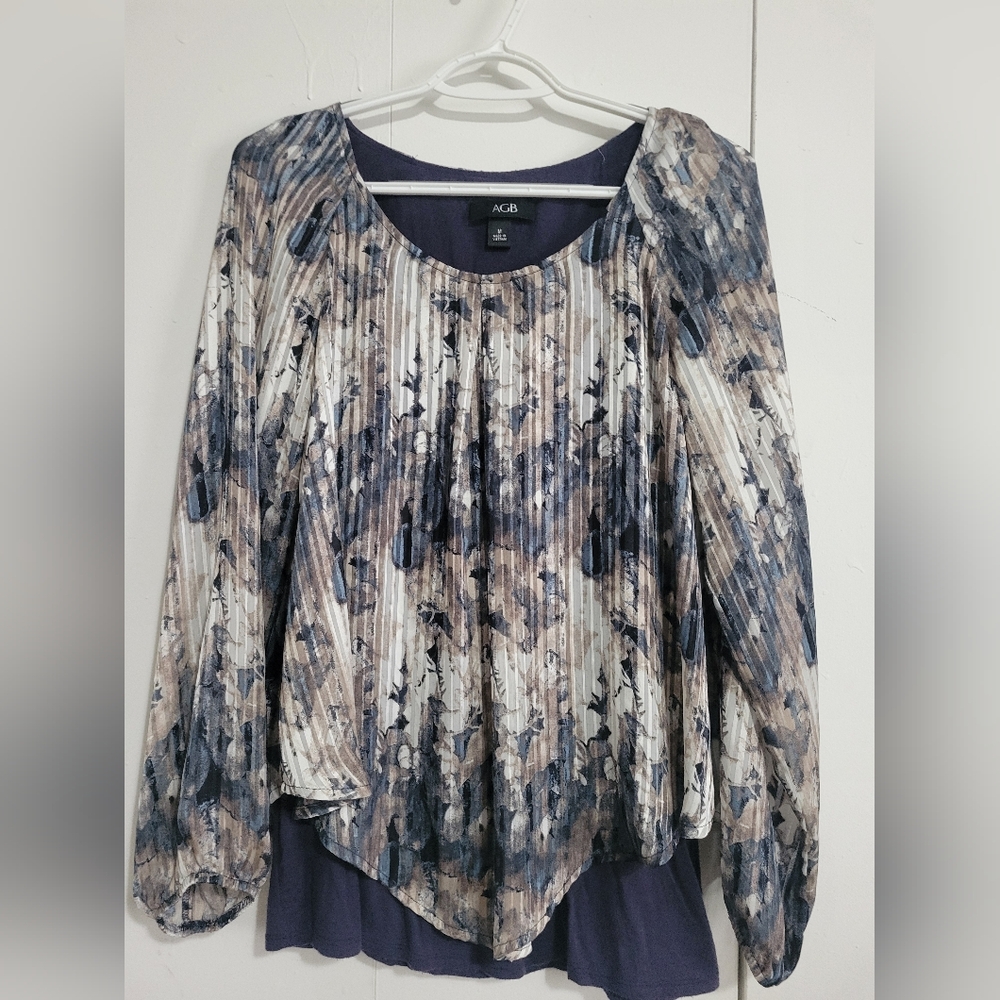 AGB Women's Blue and Cream Top